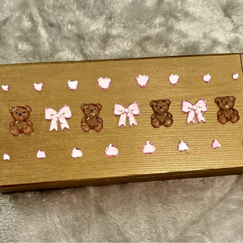 Teddy bears & pink bows box